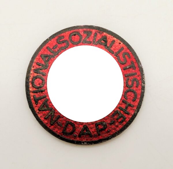Mitgliedsabzeichen der NSDAP – Parteiabzeichen – M1/141 – Hersteller Josef Feix & Söhne, Gablonz – Bodenfund