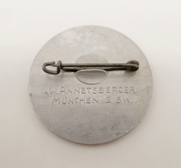 Abzeichen 1. Mai 1936 - Hersteller W. ANNETSBERGER, MÜNCHEN 2 SW – Bild 2