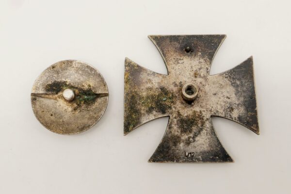 Eisernes Kreuz 1. Klasse 1939 – An Schraubscheibe – Hersteller L/12 – C. E. Juncker, Berlin – Bild 4