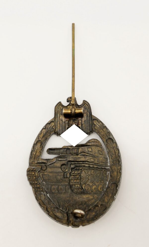 Panzerkampfabzeichen Bronze - Hohlprägung - Hersteller A (Assmann & Söhne, Lüdenscheid) – Bild 3