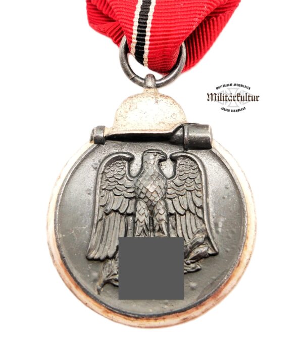 Medaille Winterschlacht im Osten 1941/42 - Hersteller 18 (Karl Wurster KG, Markneukirchen)