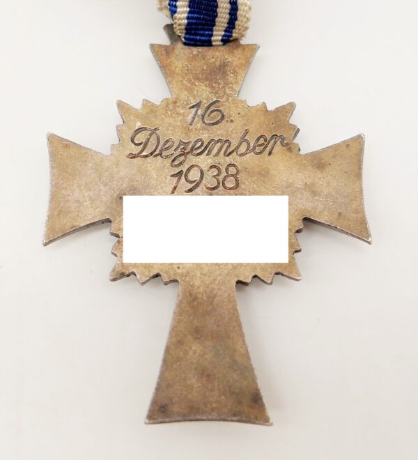 Mutterkreuz Silber (2. Stufe) am Band – Bild 3