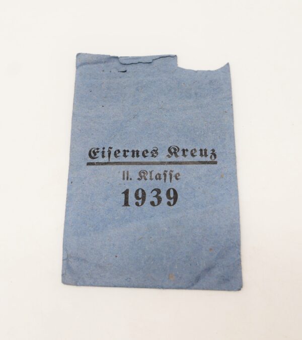 Kleine Verleihungstüte zum Eisernen Kreuz 2. Klasse 1939