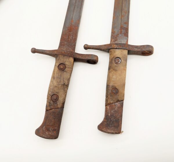 Italien – 2 x Bajonett Modell 1891 mit Stahlscheide - Dachbodenfund – Bild 4