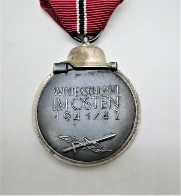 Medaille Winterschlacht im Osten - Hersteller 39 (Rudolf Berge, Gablonz) – Bild 3