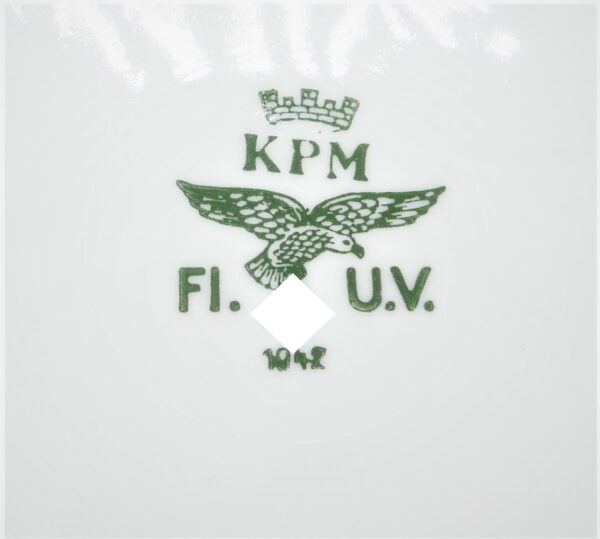 Kleiner Porzellan Teller - KPM mit Krone - Fl. U. V 1941 - Kantinengeschirr Luftwaffe – Bild 3