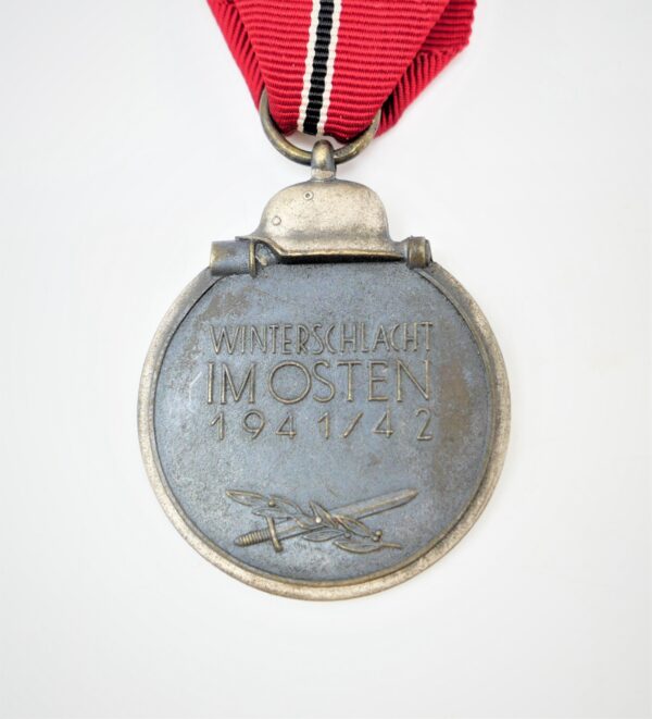 Medaille Winterschlacht im Osten 1941/42 – Hersteller 110 (Otto Zappe, Gablonz) – Bild 3