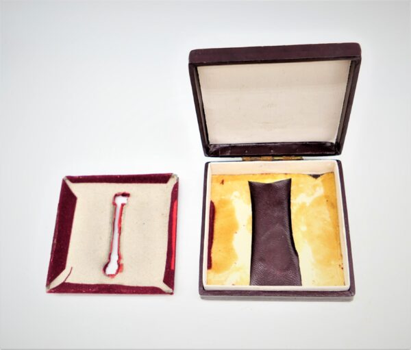 Frühes LDO Etui zum Verwundetenabzeichen Silber - Hersteller L/11 (Wilhelm Deumer, Lüdenscheid) – Bild 3