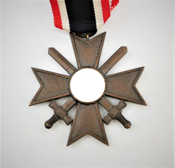 Kriegsverdienstkreuz 2. Klasse mit Schwerter – KVK