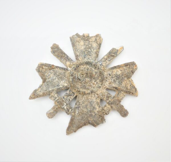 Kriegsverdienstkreuz 2. Klasse mit Schwerter - Bodenfund - KVK – Bild 2