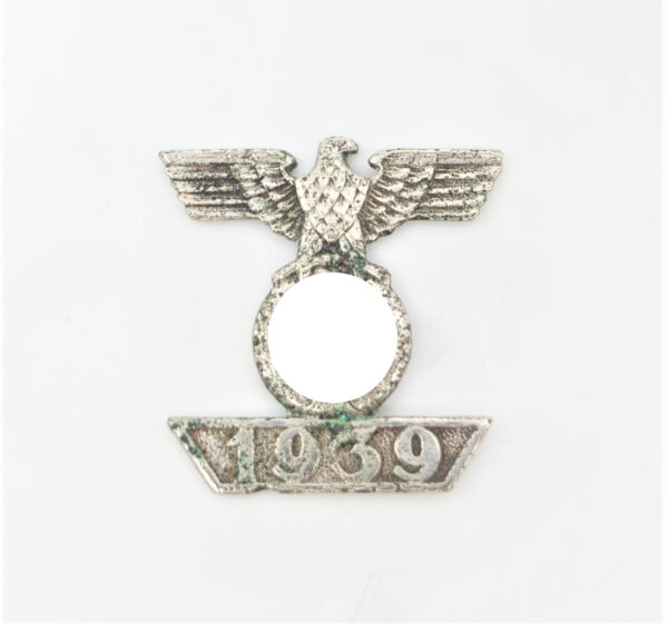 Wiederholungsspange 1939 für das Eiserne Kreuz 2. Klasse – Hersteller L/11 (Wilhelm Deumer, Lüdenscheid) – Top Bodenfund