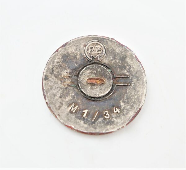Mitgliedsabzeichen der NSDAP – Parteiabzeichen - Hersteller M1/34 (Karl Wurster, Markneukirchen) - Bodenfund – Bild 2