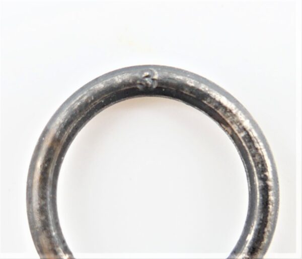 Medaille Winterschlacht im Osten 1941/42 – Hersteller 3 (Wilhelm Deumer, Lüdenscheid) - WIO – Bild 4