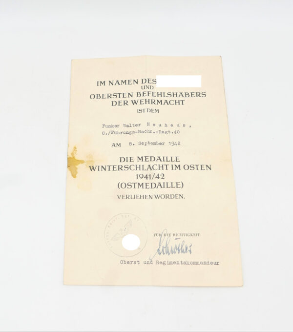 Urkunde zur Medaille Winterschlacht im Osten - Für einen Funker des 8./Führungs-Nachr. Regt. 40