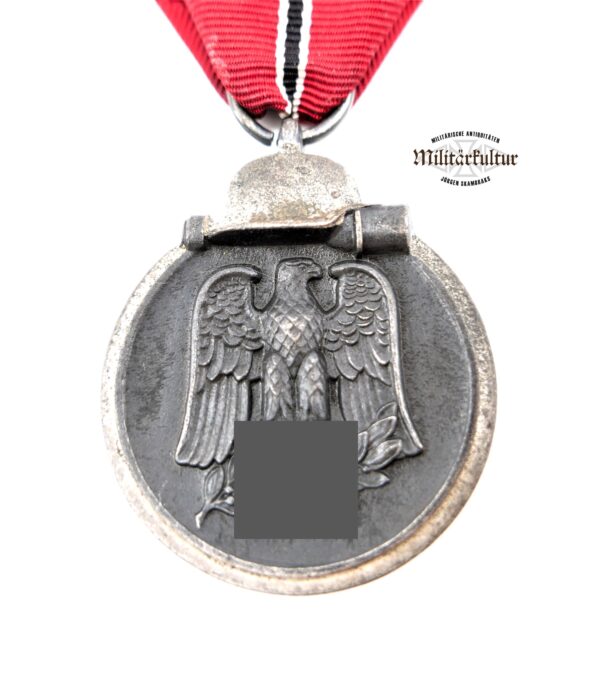 Medaille Winterschlacht im Osten 1941/42 – Hersteller 3 (Wilhelm Deumer, Lüdenscheid) - WIO
