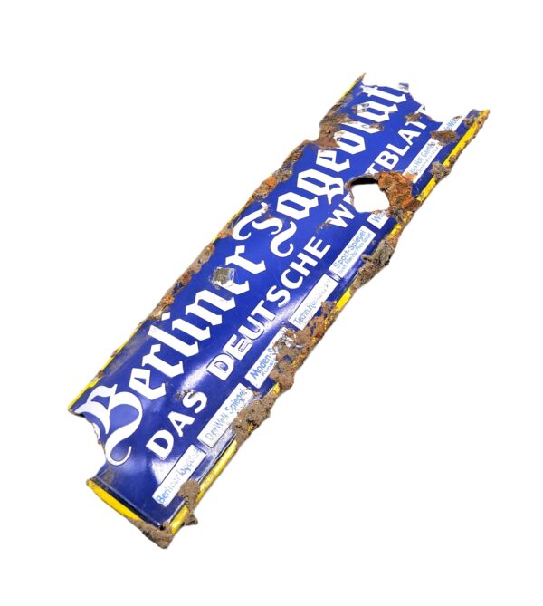 Emailleschild - Schild - Werbung - Berliner Tageblatt - Das deutsche Weltblatt - Zeitung - Bodenfund