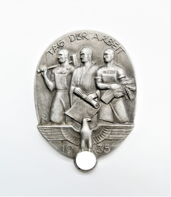 Abzeichen – Tag der Arbeit 1935 – Hersteller Pleuger & Voss G.M.B.H., Lüdenscheid