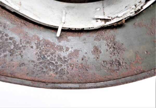 Deutscher Helm - Stahlhelm M35 DD - E.F. (Emaillierwerke Fulda) 62 - Doppelemblemer - Fundzustand mit viel Restfarbe – Bild 7