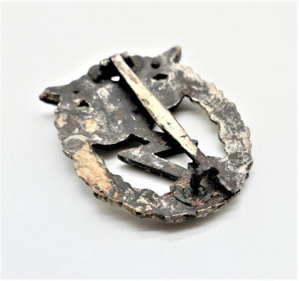 Erdkampfabzeichen der Luftwaffe – Hersteller R. K. (Rudolf Karneth, Gablonz) – Bodenfund – Bild 3