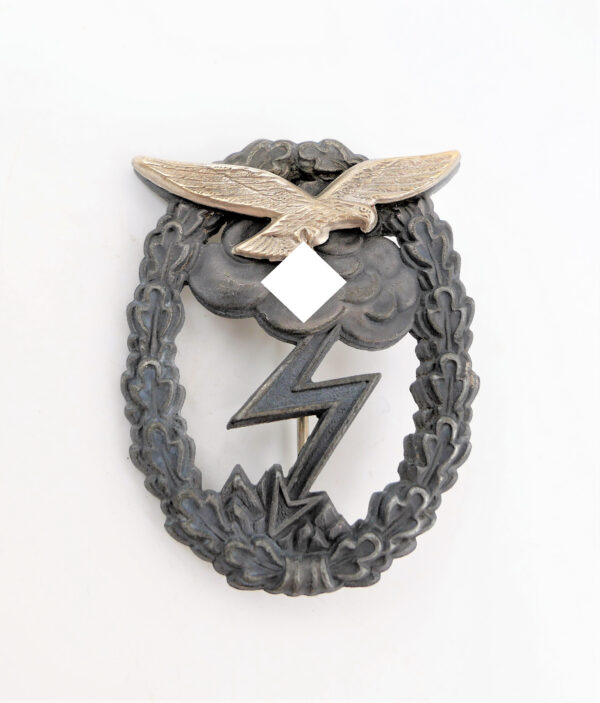 Erdkampfabzeichen der Luftwaffe – Hersteller J. E. Hammer & Söhne, Geringswalde - EKA