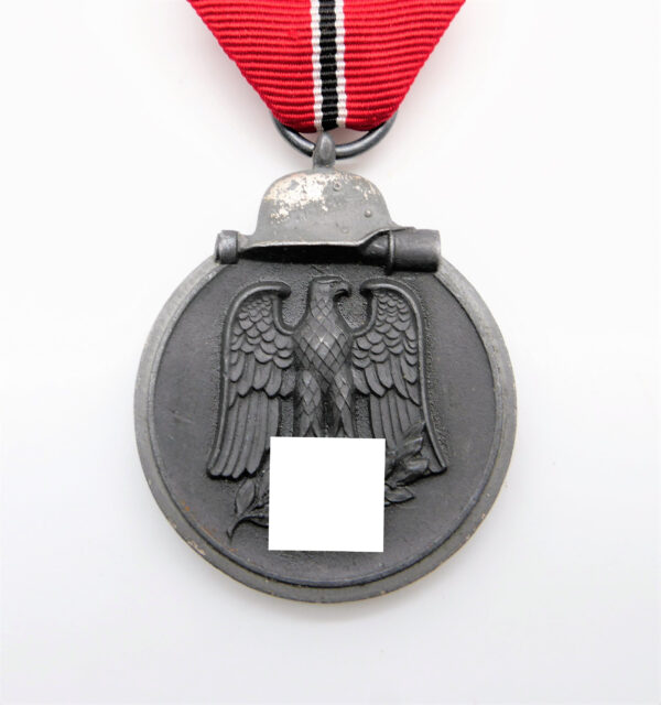 Medaille Winterschlacht im Osten 1941/42 – Hersteller 4 (Steinhauer & Lück, Lüdenscheid) – WIO