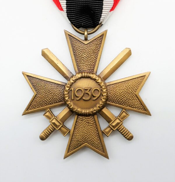 Kriegsverdienstkreuz 2. Klasse mit Schwerter – Hersteller 85 (Julius Pietsch, Gablonz) - KVK – Bild 3