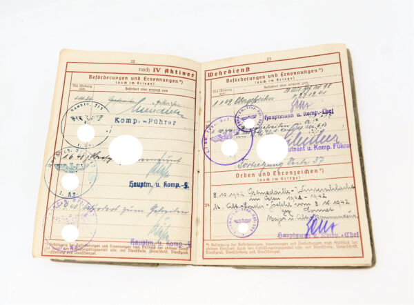 Wehrpass - Wehrmachts-Führerschein - Eines Unteroffiziers der 4. Komp. Kw. Tr. Regt. 605 - Umfangreicher Gefechtskalender – Bild 10