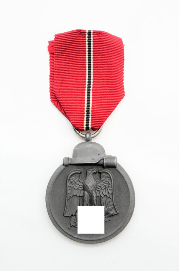 Medaille Winterschlacht im Osten 1941/42 – Hersteller 6 (Fritz Zimmermann, Stuttgart) – Bild 2