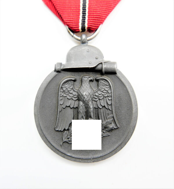Medaille Winterschlacht im Osten 1941/42 – Hersteller 6 (Fritz Zimmermann, Stuttgart)