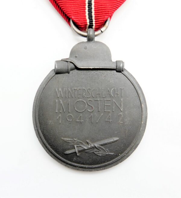 Medaille Winterschlacht im Osten 1941/42 – Hersteller 6 (Fritz Zimmermann, Stuttgart) – Bild 3