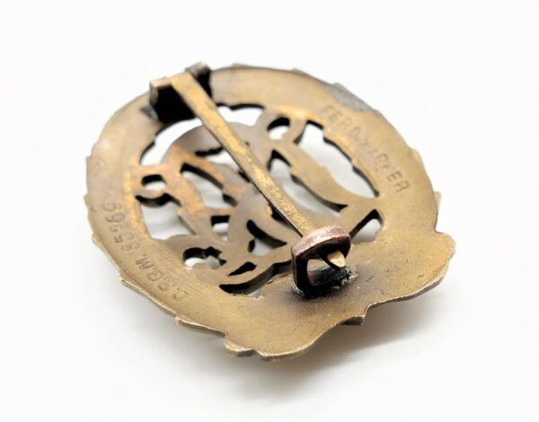 Reichssportabzeichen – DRL Sportabzeichen Bronze – Hersteller Ferd. Wagner – D.R.G.M. 35269 – Bild 3