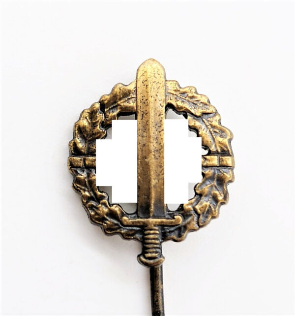 16 mm Miniatur zum SA Sportabzeichen Bronze – Hersteller 6 (Fritz Zimmermann, Stuttgart)