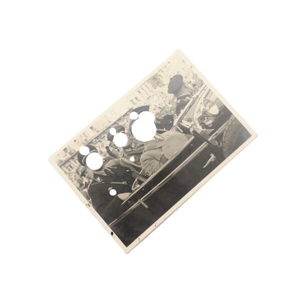 Foto - Adolf Hitler und sein Chefadjutant Julius Schaub - Mit dem Ehrenzeichen des 9. November 1923