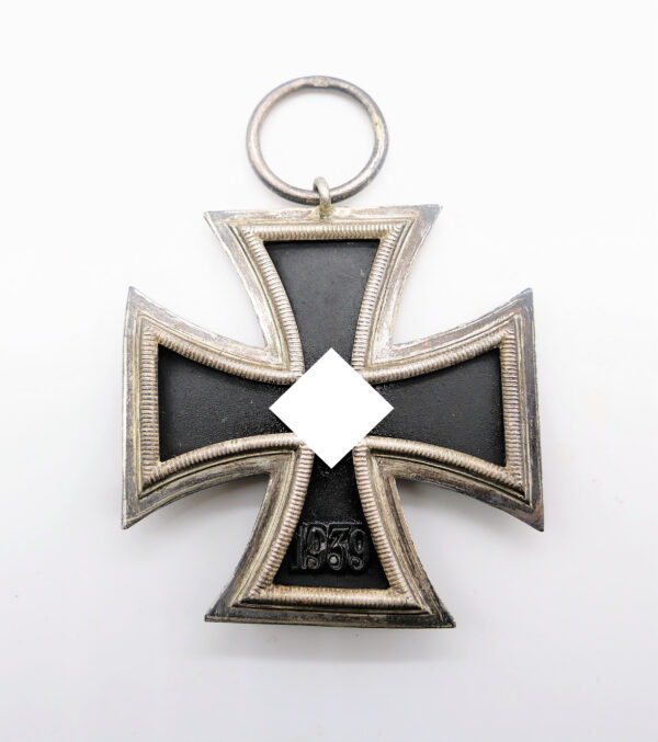 Eisernes Kreuz 2. Klasse 1939 – Hersteller 23 (Arbeitsgemeinschaft für Heeresbedarf in der Graveur & Ziselierinnung, Berlin) - Mit zu großen Kern