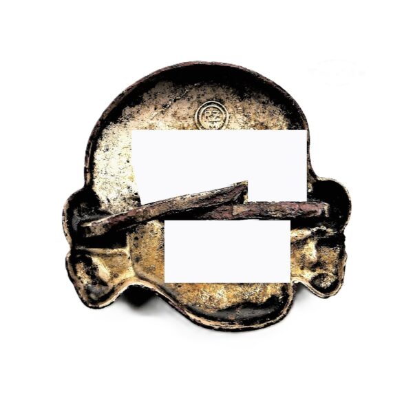 Totenkopf für die Schirmmütze der SS – Hersteller M1/52 (Deschler & Sohn, München) - Cupal - Bodenfund – Bild 2