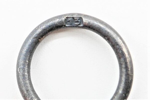 Medaille Winterschlacht im Osten 1941/42 – Hersteller 13 (Gustav Brehmer, Markneukirchen) – WIO – Bild 3