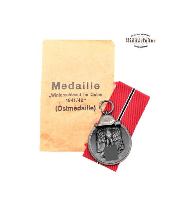 Medaille Winterschlacht im Osten – Hersteller 107 (Carl Wild, Hamburg) – Mit der seltenen Verleihungstüte - WIO