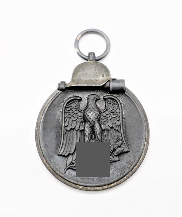 Medaille Winterschlacht im Osten – Hersteller 107 (Carl Wild, Hamburg) – Mit der seltenen Verleihungstüte - WIO – Bild 2