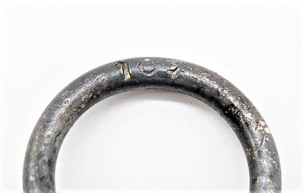 Medaille Winterschlacht im Osten – Hersteller 107 (Carl Wild, Hamburg) – Mit der seltenen Verleihungstüte - WIO – Bild 4