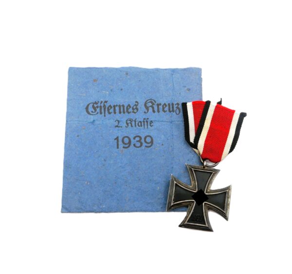 Eisernes Kreuz 2. Klasse 1939 mit Verleihungstüte – Hersteller 98 (Rudolf Souval, Wien) – EK