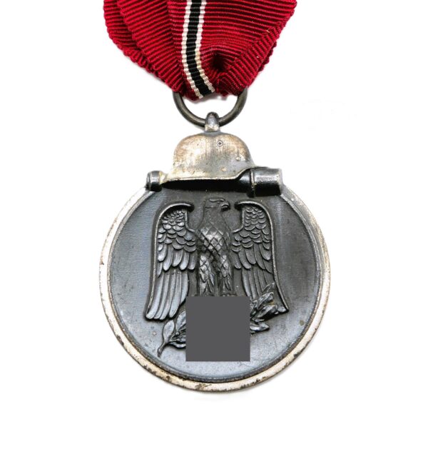Medaille Winterschlacht im Osten 1941/42 – Hersteller 20 (C.F. Zimmermann, Pforzheim) – WIO