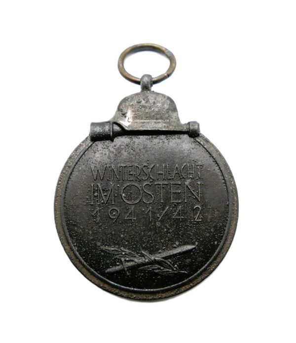 Medaille Winterschlacht im Osten 1941/42 – Hersteller 93 (Richard Simm & Söhne, Gablonz) – WIO – Bild 2