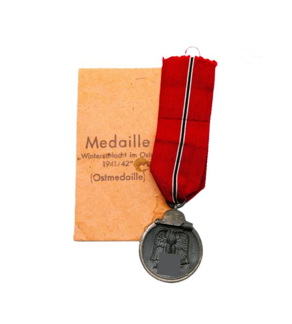 Medaille Winterschlacht im Osten 1941/42 – Hersteller 25 (Arbeitsgemeinschaft der Graveur-, Gold- und Silberschmiedeinnungen, Hanau am Main) – Mit Verleihungstüte - WIO