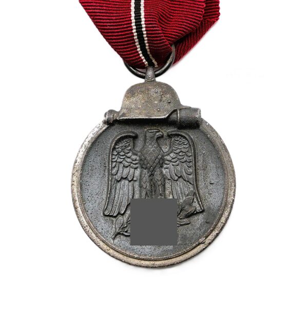 Medaille Winterschlacht im Osten 1941/42 – Hersteller 25 (Arbeitsgemeinschaft der Graveur-, Gold- und Silberschmiedeinnungen, Hanau am Main) – Mit Verleihungstüte - WIO – Bild 2