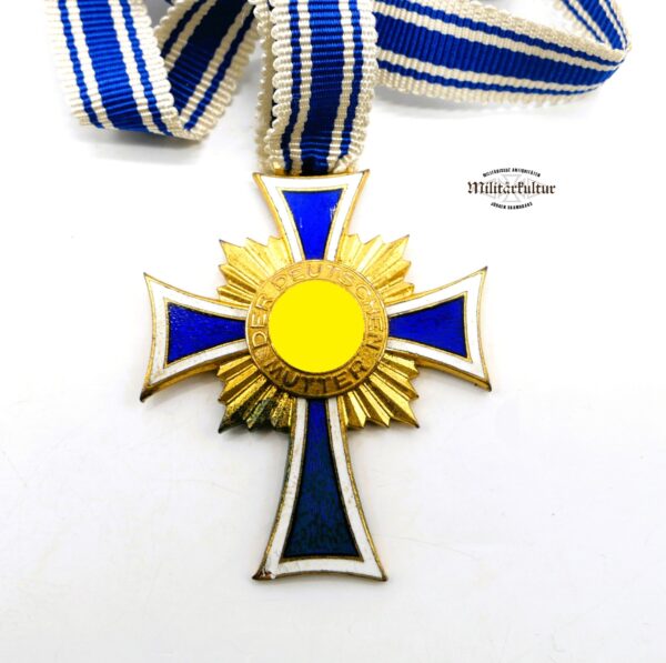 Ehrenkreuz der deutschen Mutter – Mutterkreuz Gold am Band – MK – Bild 2
