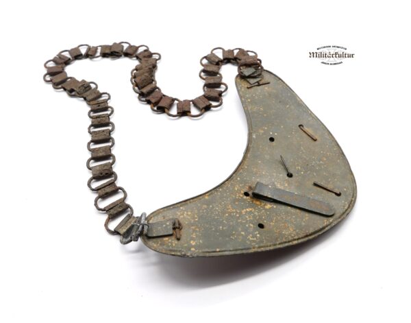 Ringkragen Feldgendarmerie mit Kette – Top Bodenfund – Bild 5