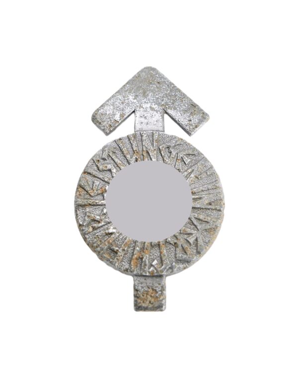 HJ (Hitlerjugend) Leistungsabzeichen Silber – Hersteller M1/72 (Fritz Zimmermann, Stuttgart) – Bodenfund