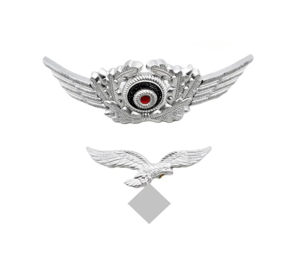 Schwinge mit Eichenlaub und Kokarde – Schirmmützenadler der Luftwaffe – Ungetragener Bestzustand
