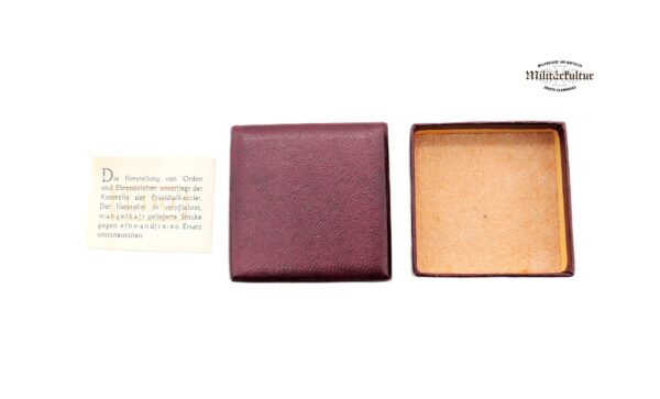 Miniatur zum Mutterkreuz Gold – Im LDO Etui mit Zettel – Hersteller L/59 (Alois Rettenmaier, Schwäbisch-Gmünd) – MK – Bild 5