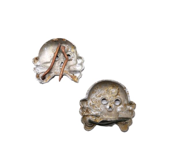 2 x Totenkopf – Auflage für den Kragenspiegel – Panzerbesatzungen – Panzer – TK – Bodenfund – Bild 2